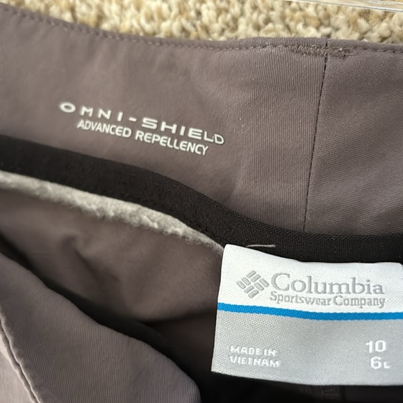 Columbia Shorts - Picture 3 of 3